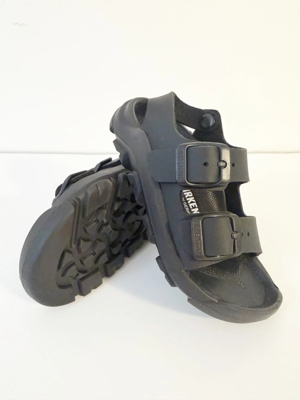 Birkenstock Kids Milano Black Sandals Buckle Straps Size 25 NWOT
